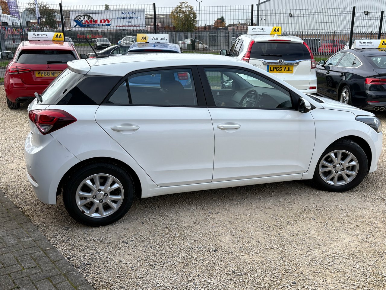 Used Hyundai i20 2018 for sale - 77539358: Photo 38