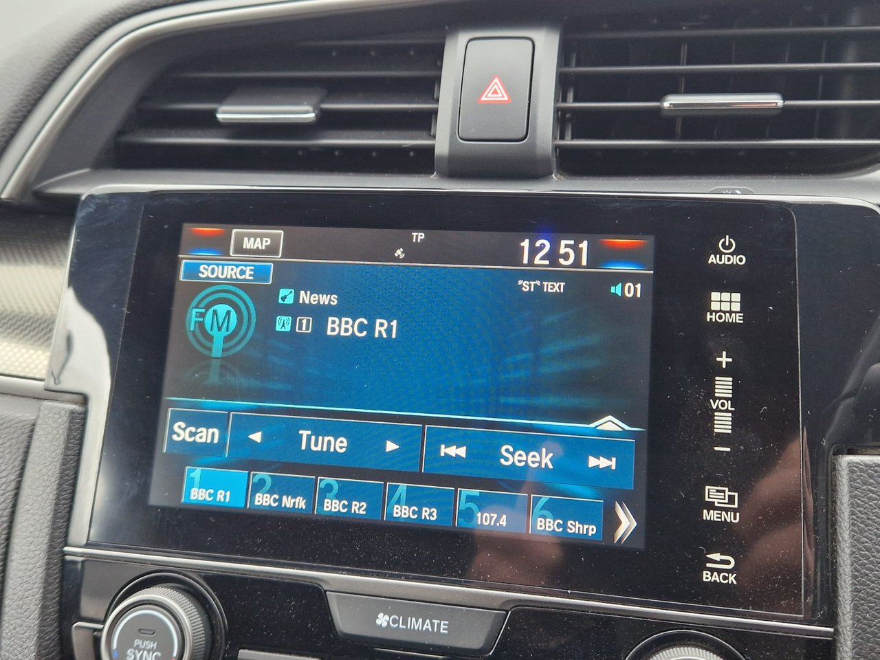 Used Honda Civic 2017 for sale - 77539366: Photo 36