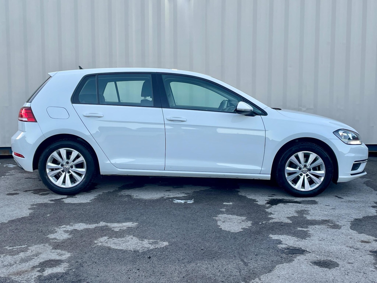 Used Volkswagen Golf 2017 for sale - 76996963: Photo 20