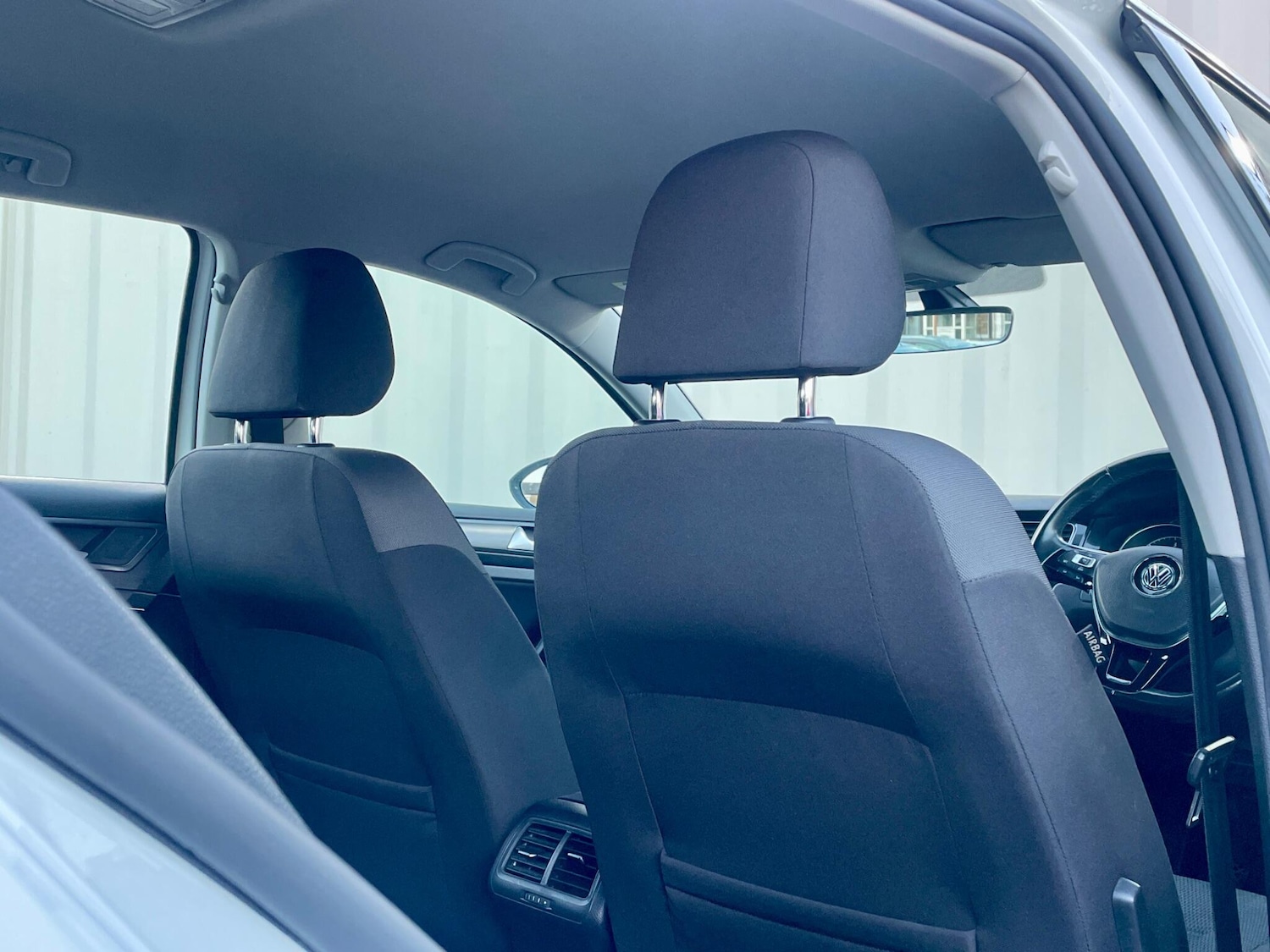 Used Volkswagen Golf 2017 for sale - 76996963: Photo 28