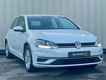 Used Volkswagen Golf 2017 for sale - 76996963: Photo