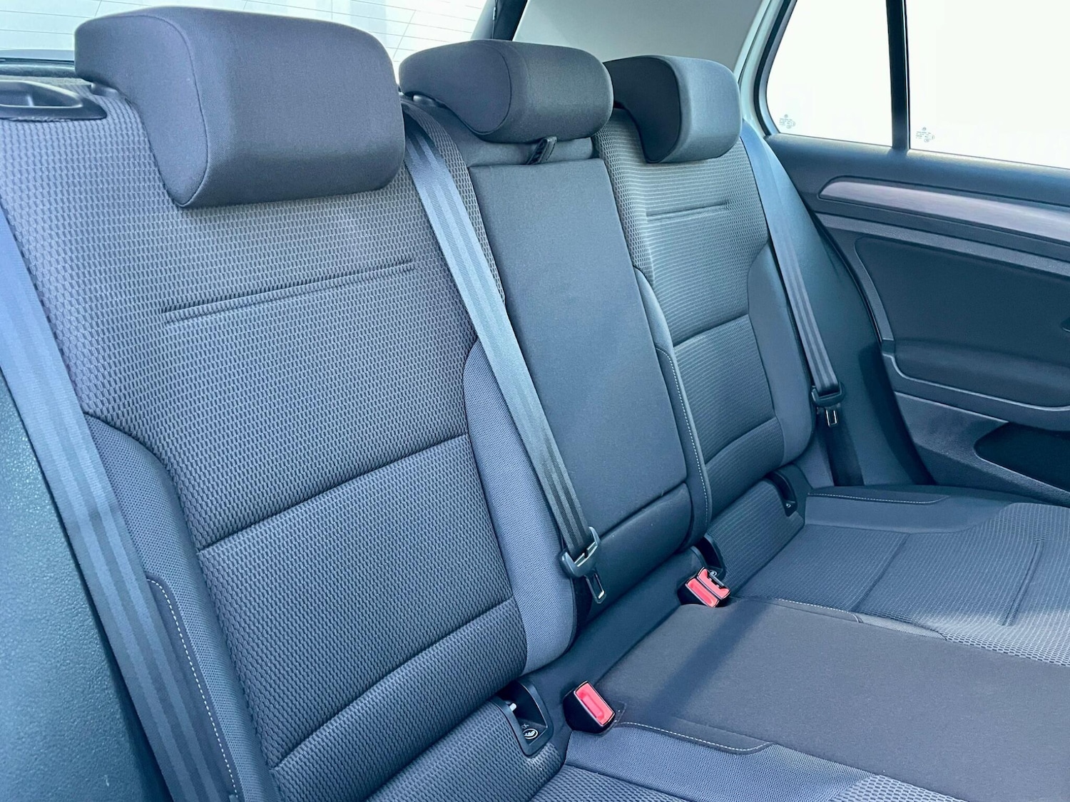 Used Volkswagen Golf 2017 for sale - 76996963: Photo 8