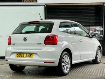 Used Volkswagen Polo 2015 for sale - 74776773: Photo