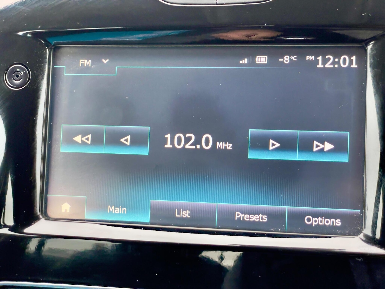 Used Renault Clio 2017 for sale - 76994181: Photo 42