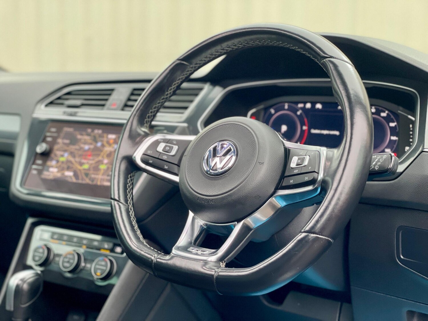 Used Volkswagen Tiguan 2020 for sale - 77478560: Photo 35