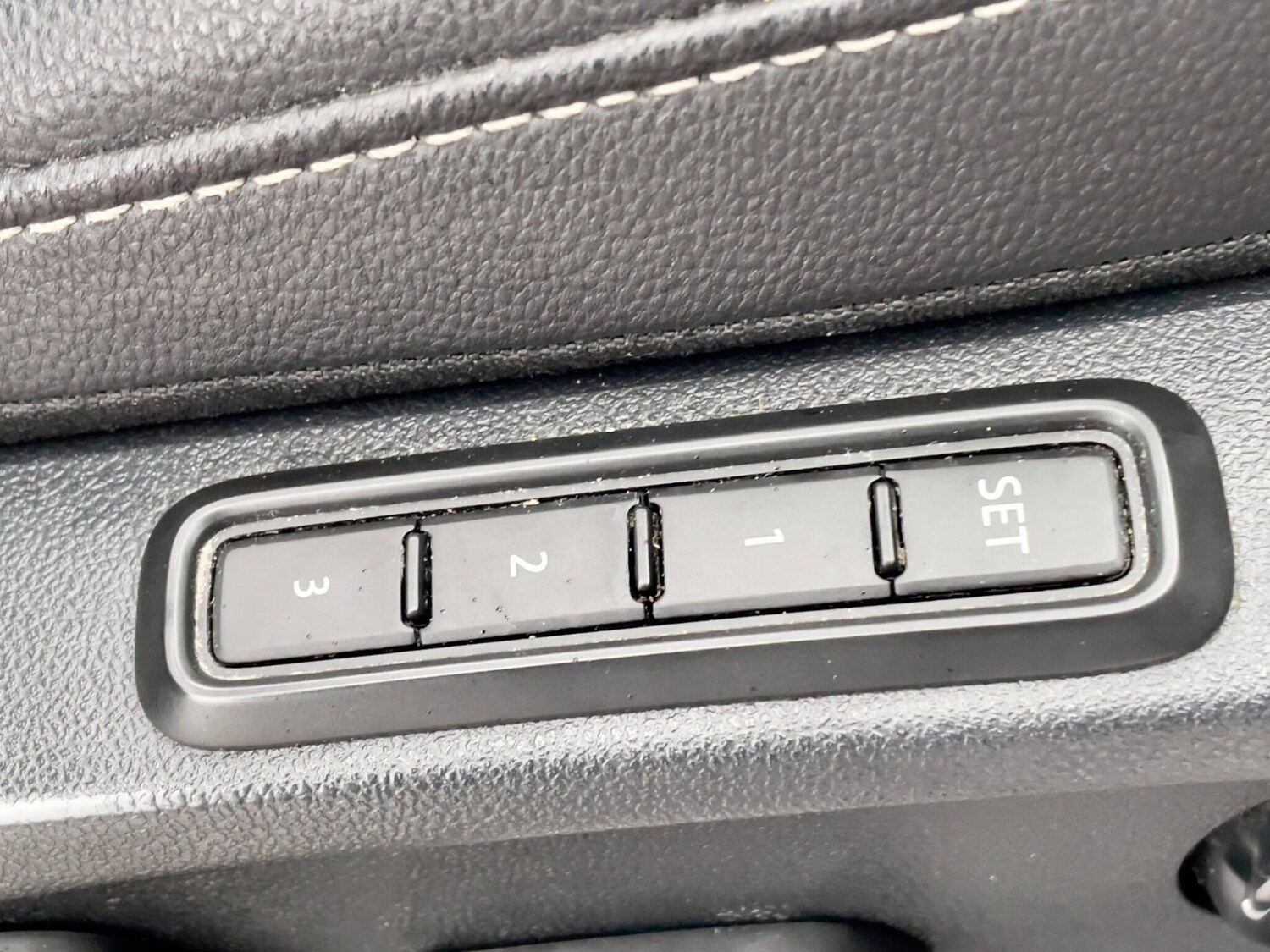 Used Volkswagen Tiguan 2020 for sale - 77478560: Photo 38