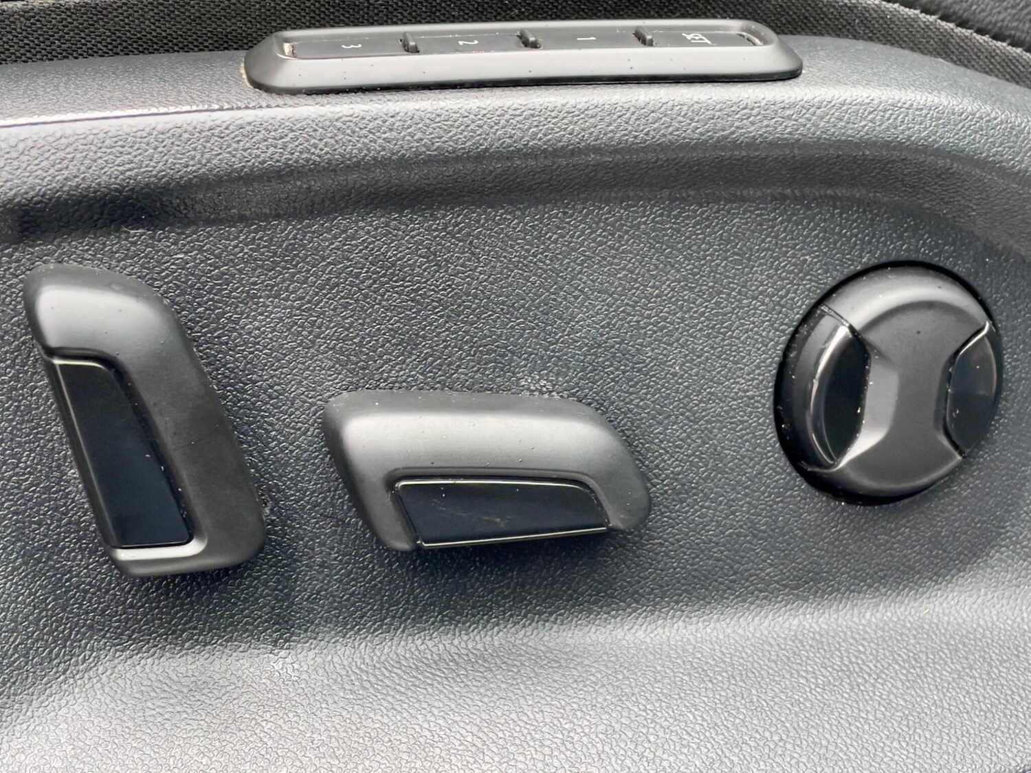 Used Volkswagen Tiguan 2020 for sale - 77478560: Photo 39