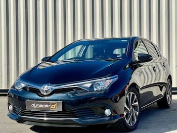 2015 (65) - 1.6 D-4D Design 5dr