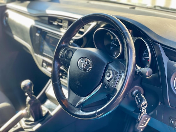 Used Toyota Auris 2015 for sale - 76246880: Photo 32