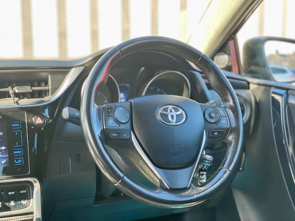 Used Toyota Auris 2015 for sale - 76246880: Photo 38