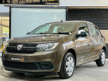 Used Dacia Sandero 2018 for sale - 79248682: Photo