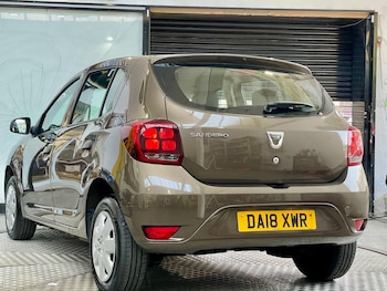 Used Dacia Sandero 2018 for sale - 79248682: Photo