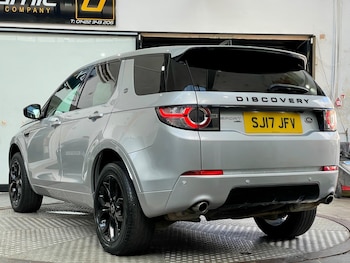 Used Land Rover Discovery Sport 2017 for sale - 75478387: Photo