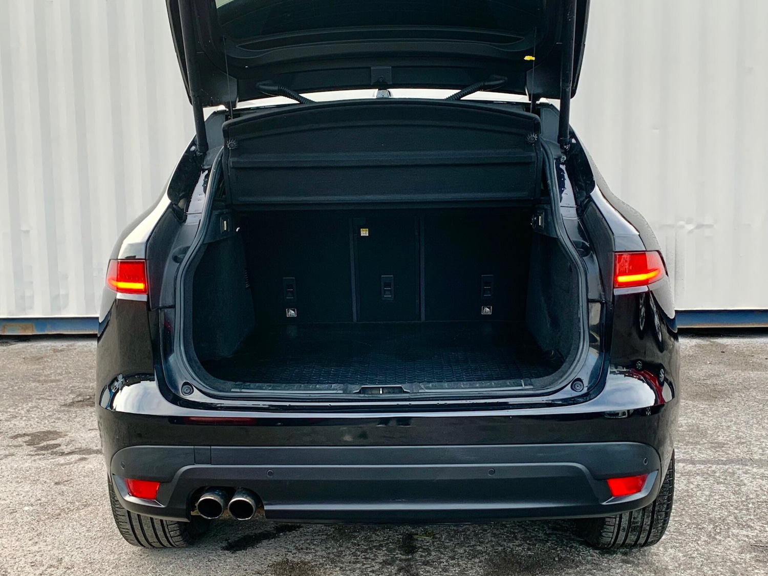 Used Jaguar F-Pace 2016 for sale - 76512906: Photo 26