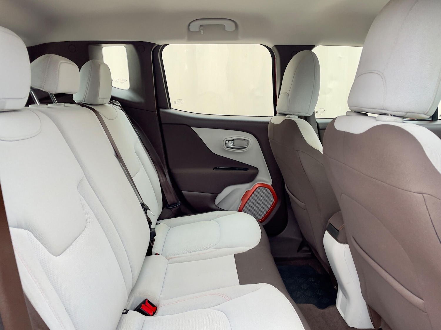 Used Jeep Renegade 2016 for sale - 76996826: Photo 35