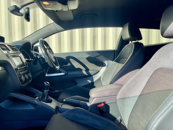 Used Volkswagen Scirocco 2016 for sale - 76072844: Photo 41