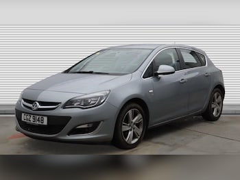 Vauxhall - Astra