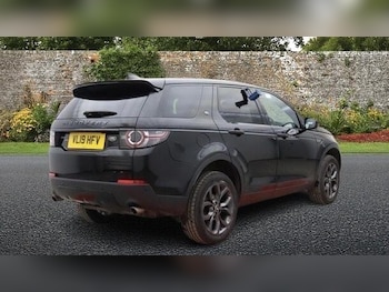 Used Land Rover Discovery Sport 2019 for sale - 78999367: Photo