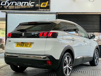 Used Peugeot 3008 2018 for sale - 79012539: Photo