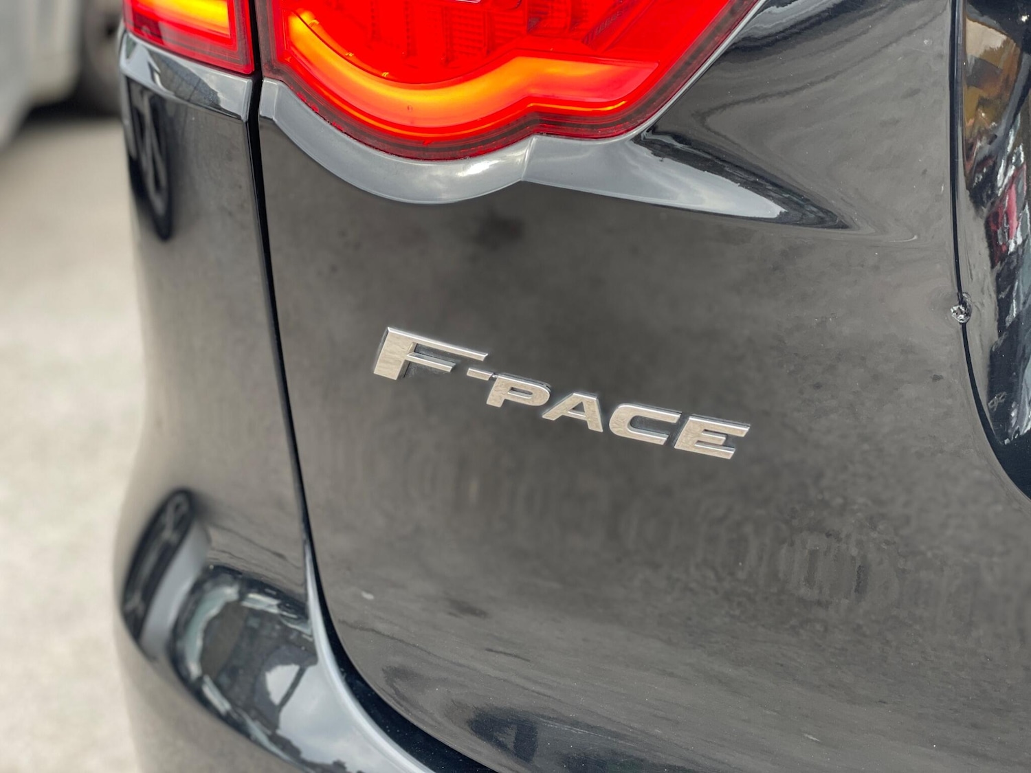 Used Jaguar F-Pace 2018 for sale - 77597904: Photo 24