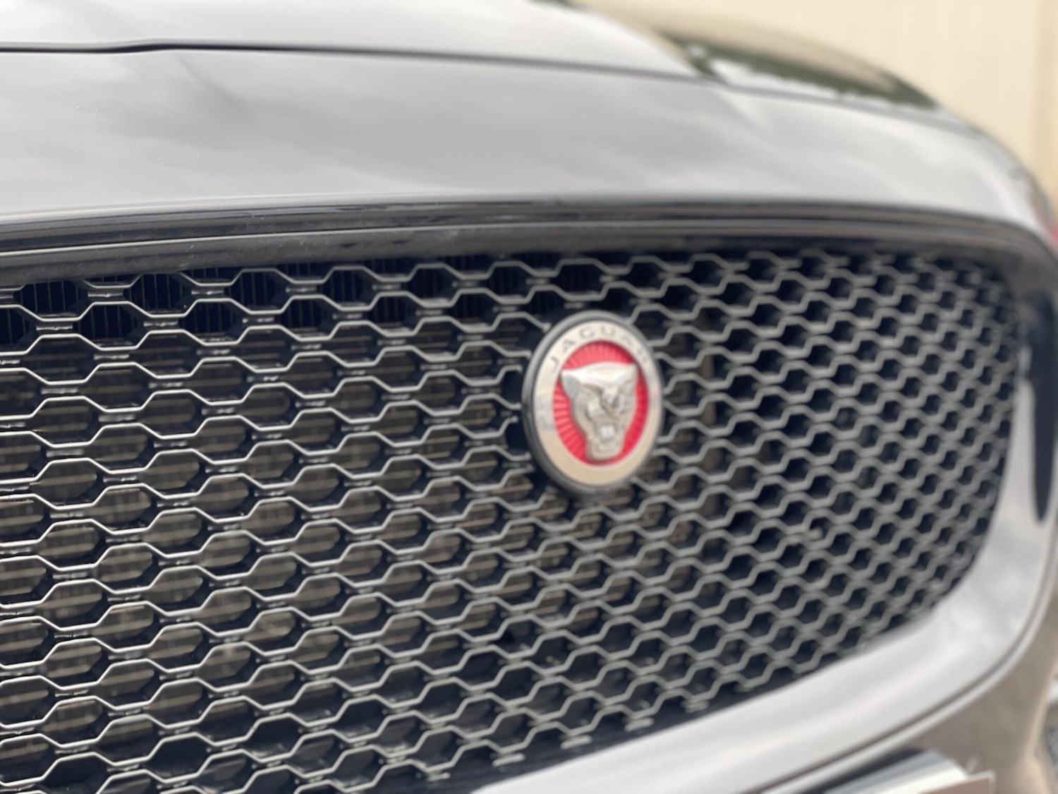 Used Jaguar F-Pace 2018 for sale - 77597904: Photo 33