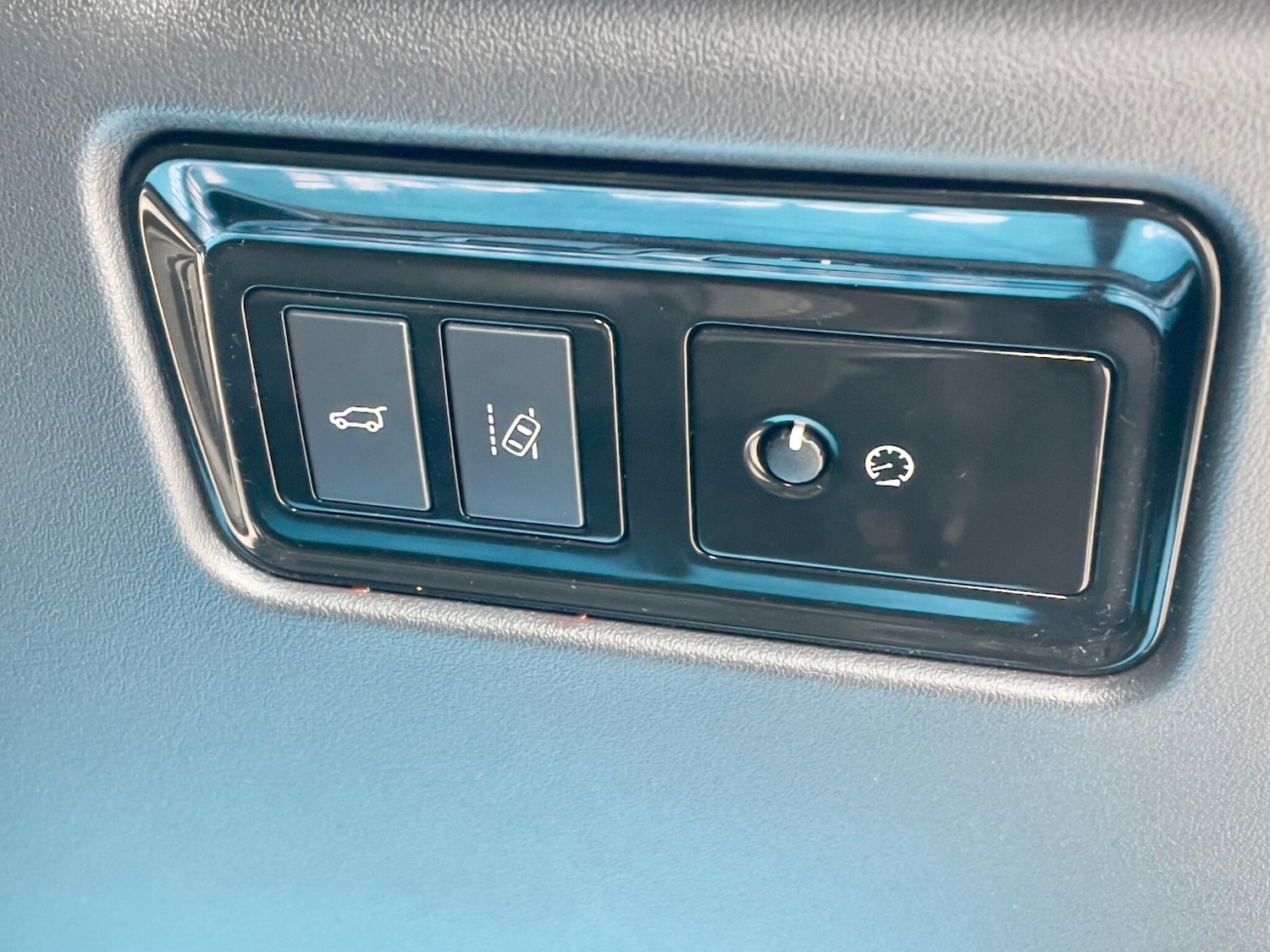 Used Jaguar F-Pace 2018 for sale - 77597904: Photo 36