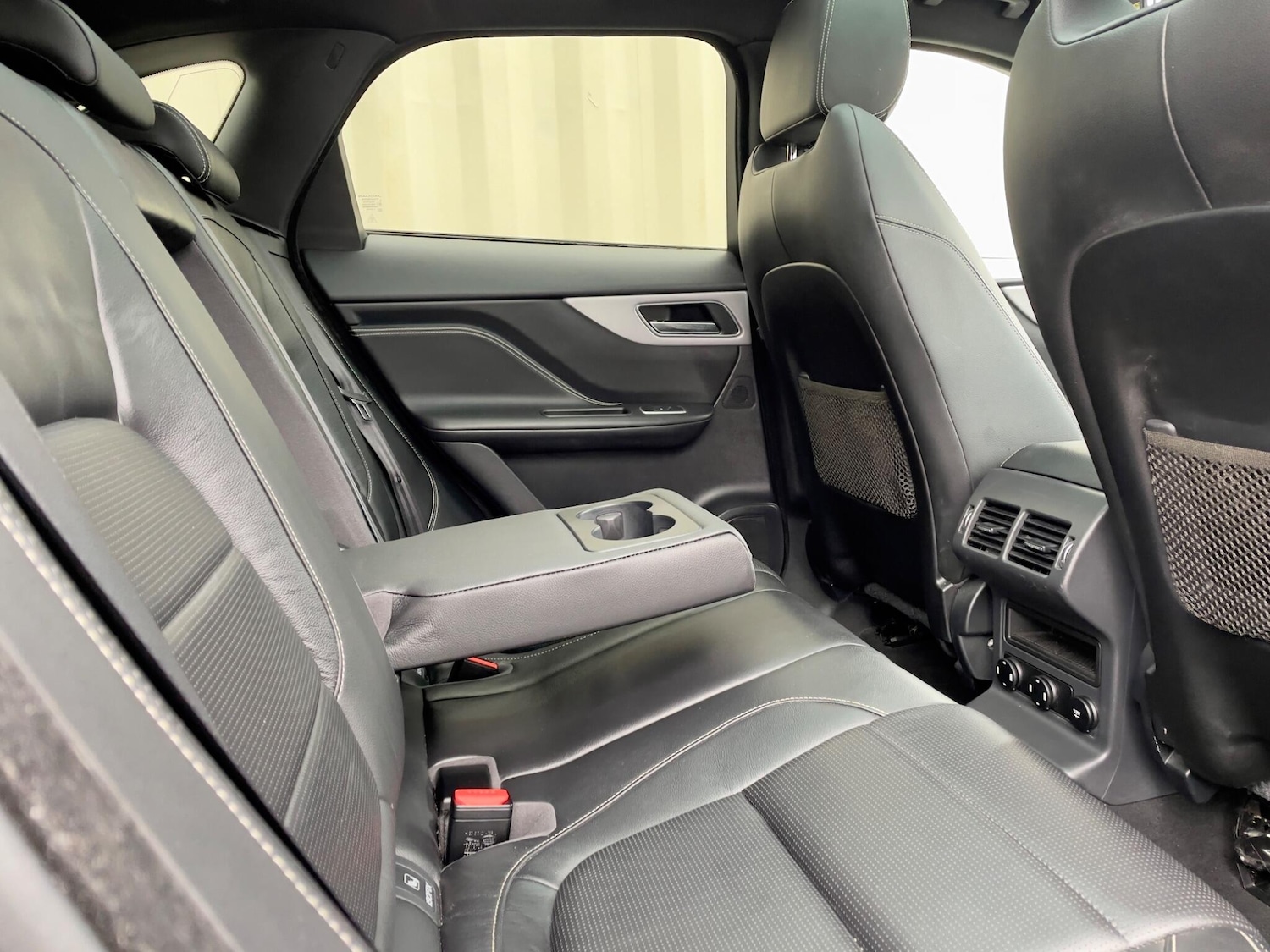 Used Jaguar F-Pace 2018 for sale - 77597904: Photo 42