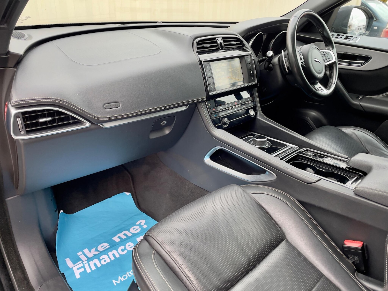 Used Jaguar F-Pace 2018 for sale - 77597904: Photo 47