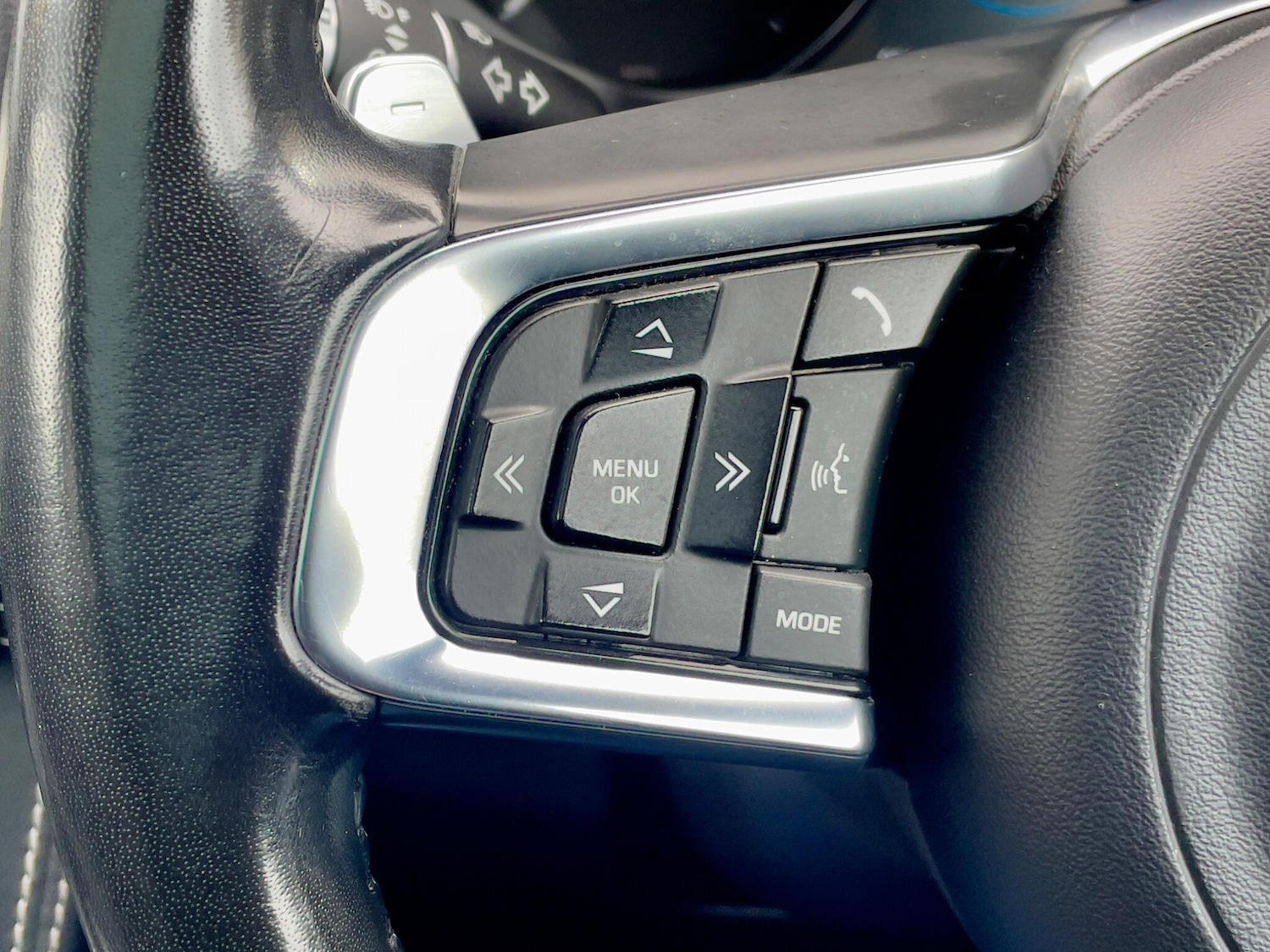 Used Jaguar F-Pace 2018 for sale - 77597904: Photo 50