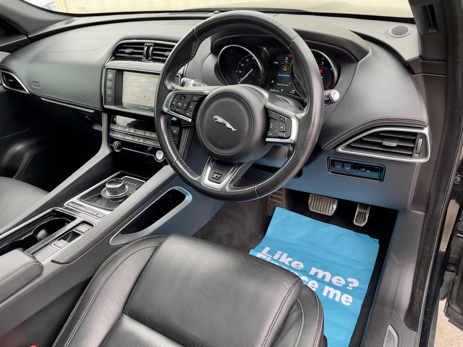 Used Jaguar F-Pace 2018 for sale - 77597904: Photo 7