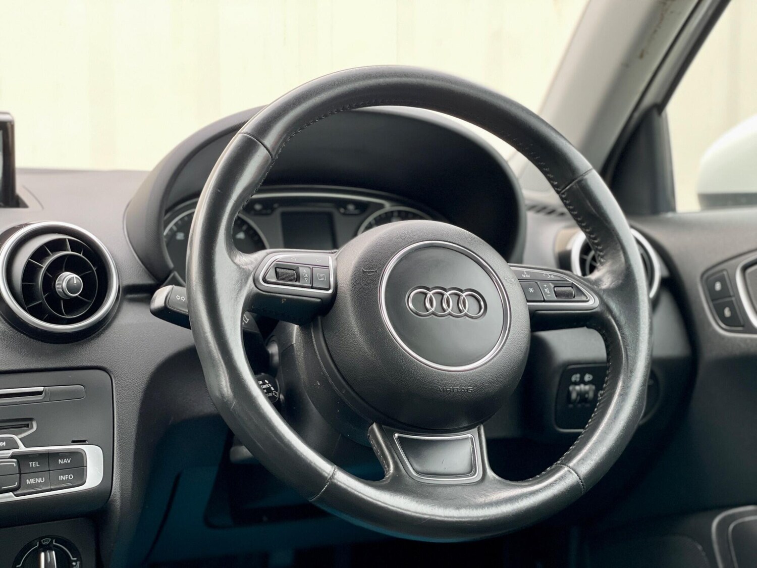 Used Audi A1 for sale - 77993510: Photo 42