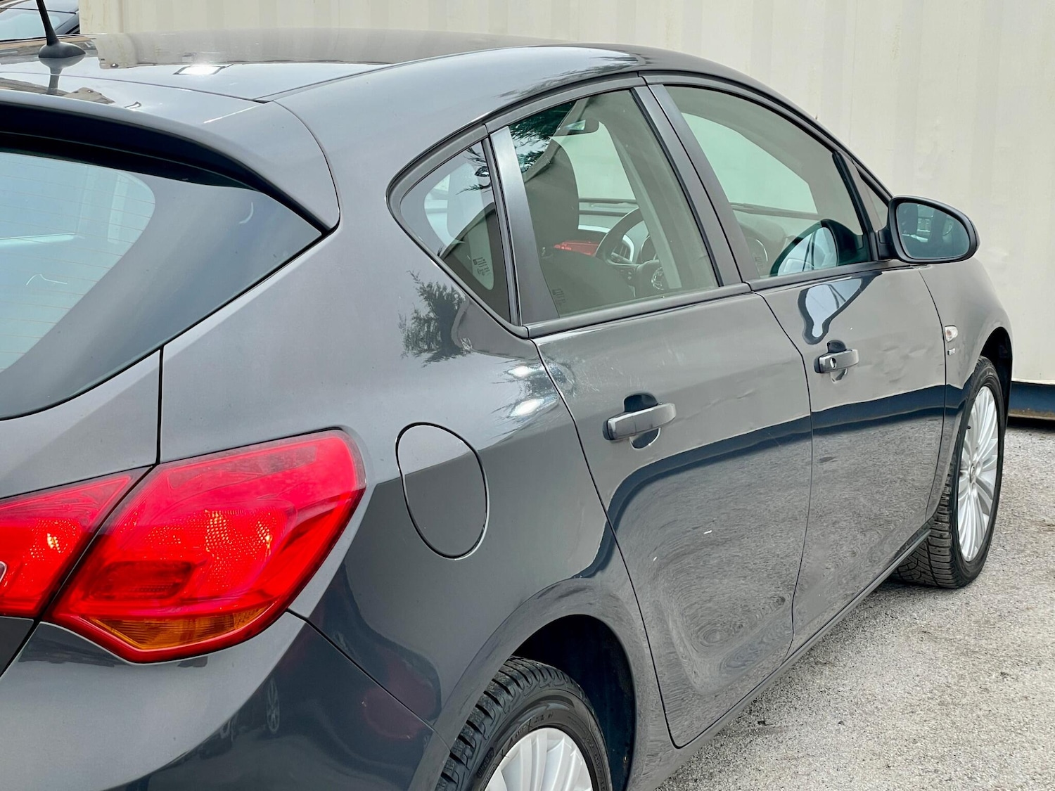 Used Vauxhall Astra 2013 for sale - 77066566: Photo 14