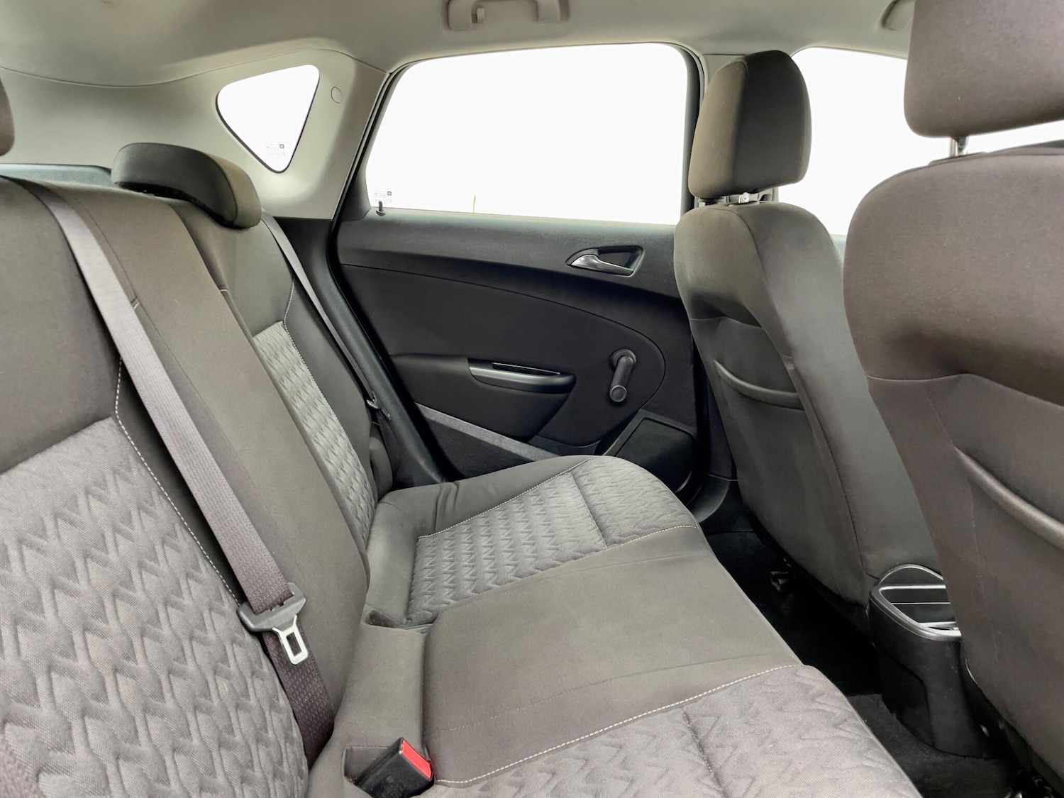 Used Vauxhall Astra 2013 for sale - 77066566: Photo 34