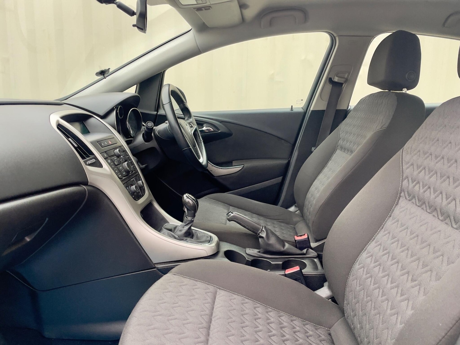 Used Vauxhall Astra 2013 for sale - 77066566: Photo 41