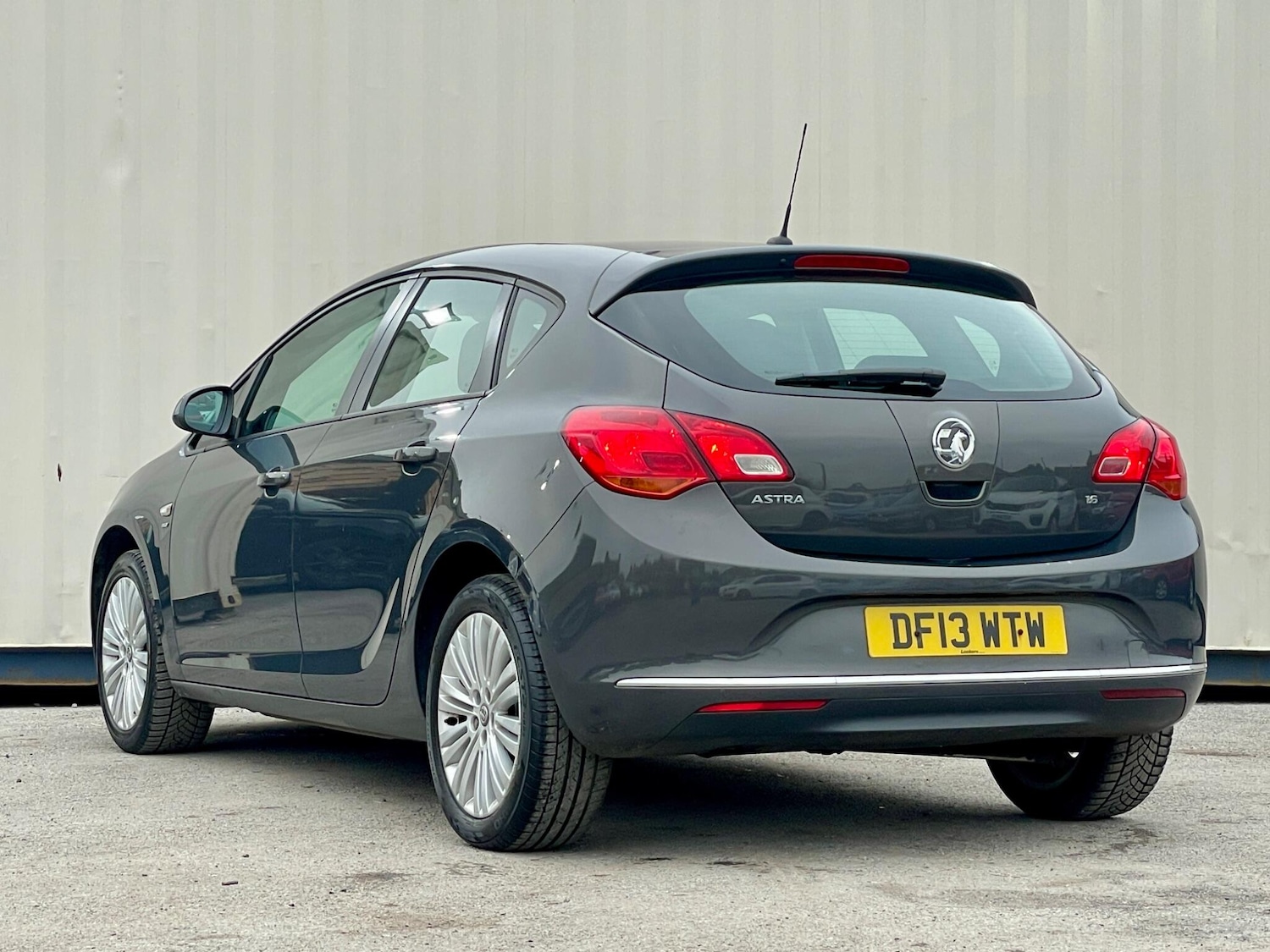 Used Vauxhall Astra 2013 for sale - 77066566: Photo 5