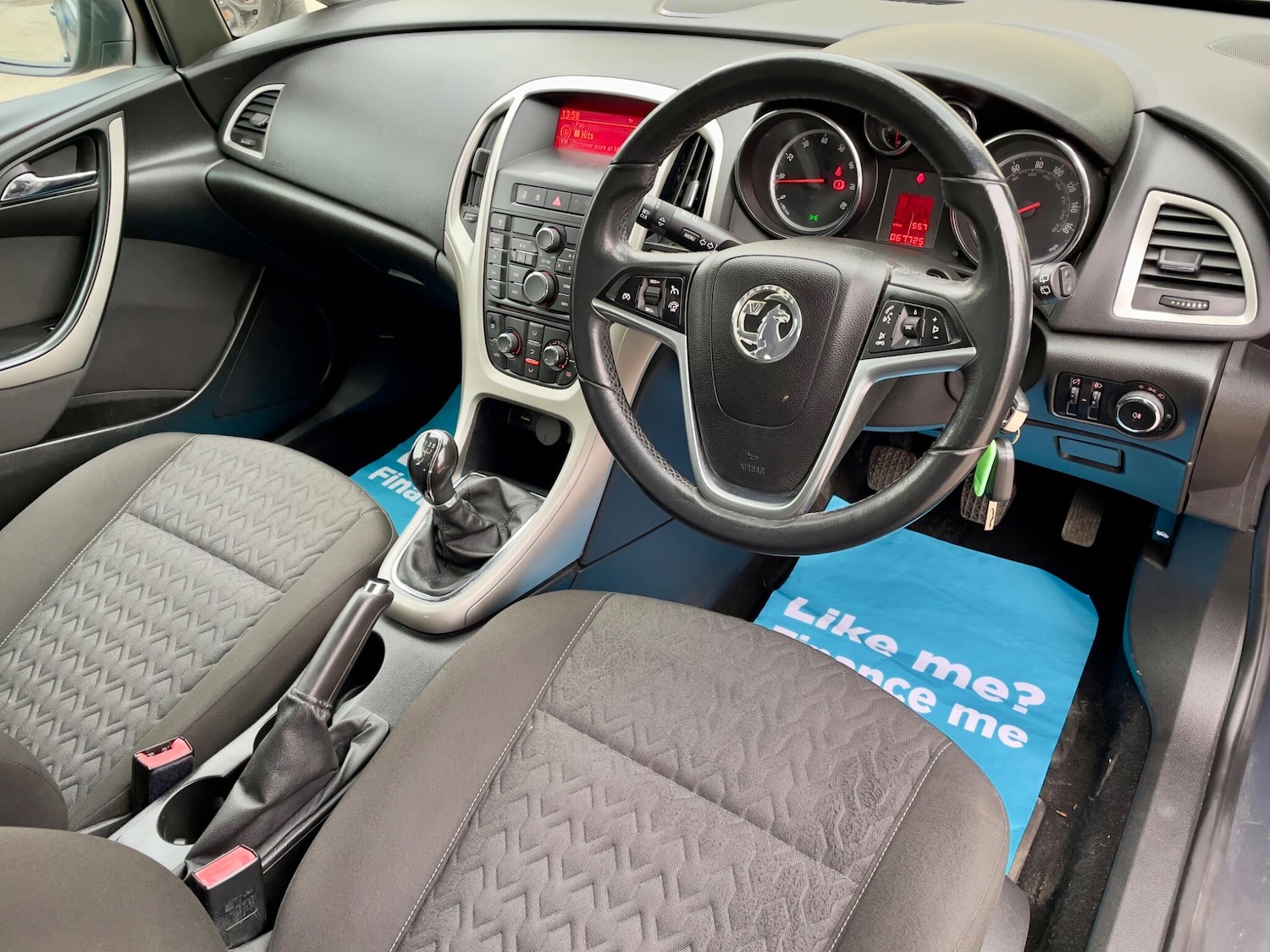 Used Vauxhall Astra 2013 for sale - 77066566: Photo 6