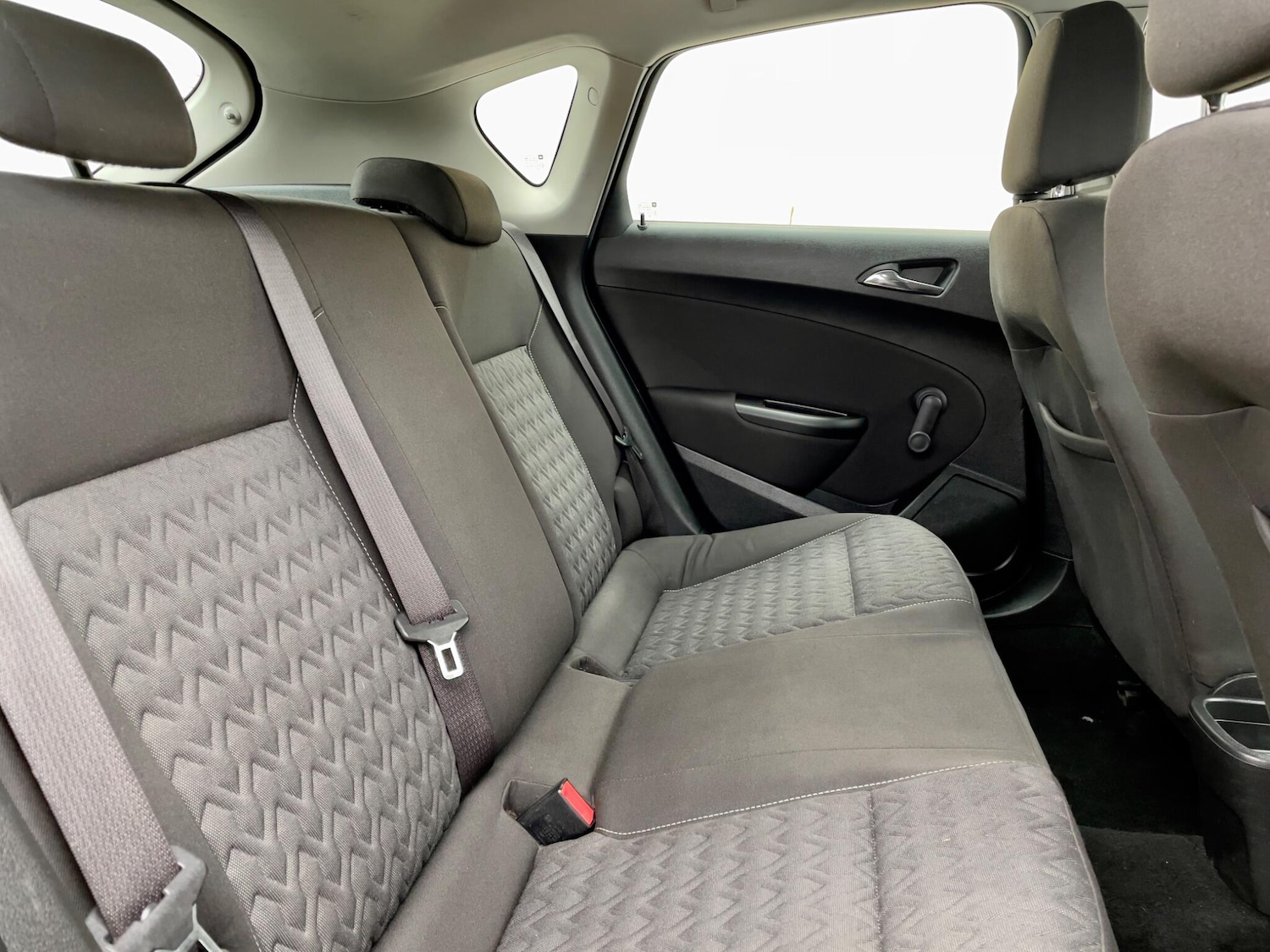 Used Vauxhall Astra 2013 for sale - 77066566: Photo 8