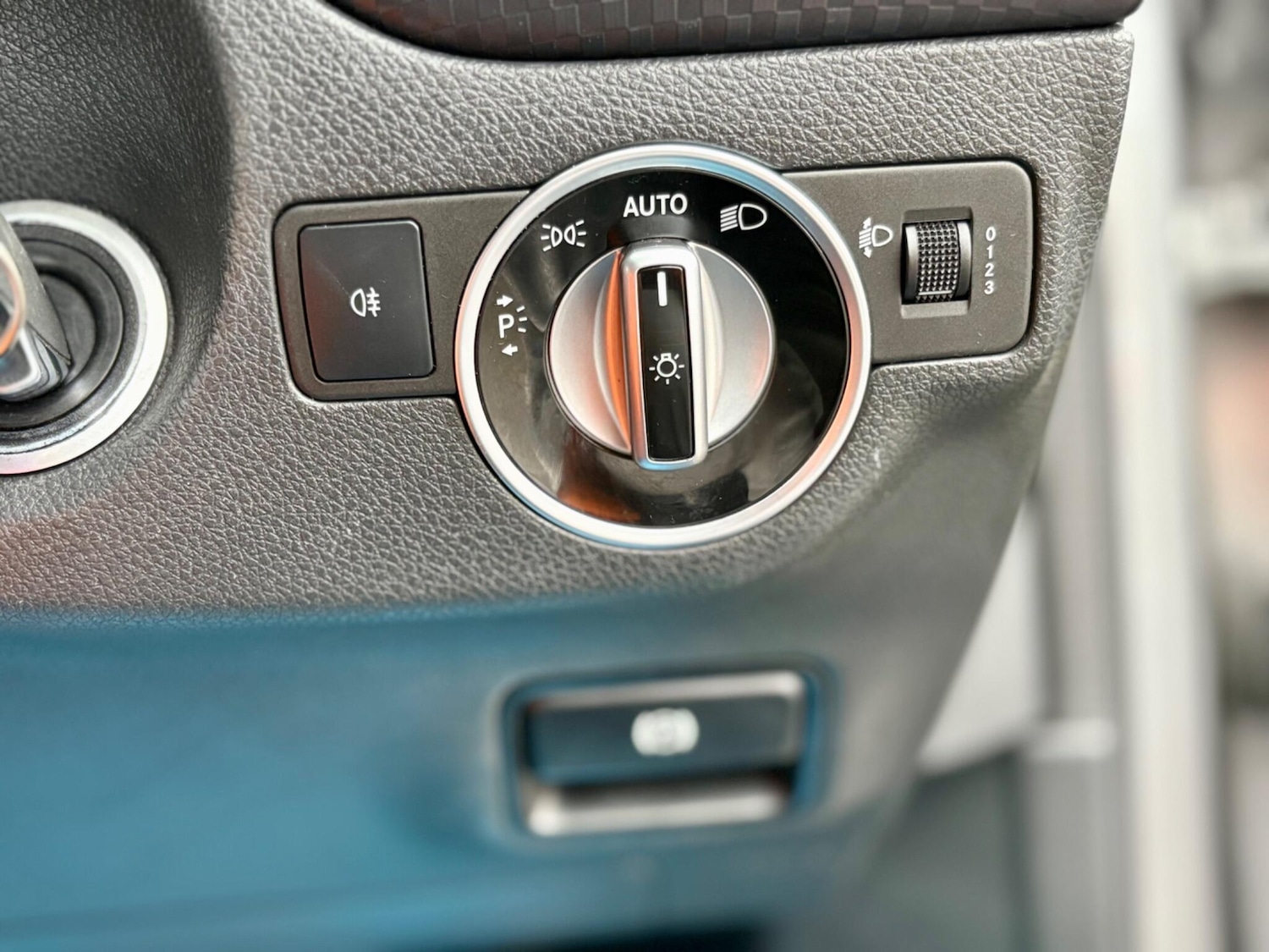 Used Mercedes-Benz A-Class 2016 for sale - 76850216: Photo 29