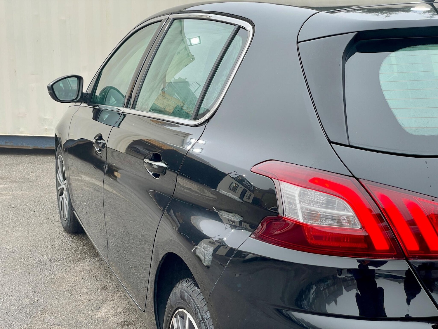 Used Peugeot 308 2017 for sale - 77455765: Photo 14