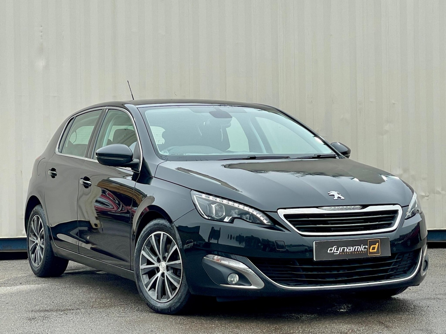 Used Peugeot 308 2017 for sale - 77455765: Photo 2