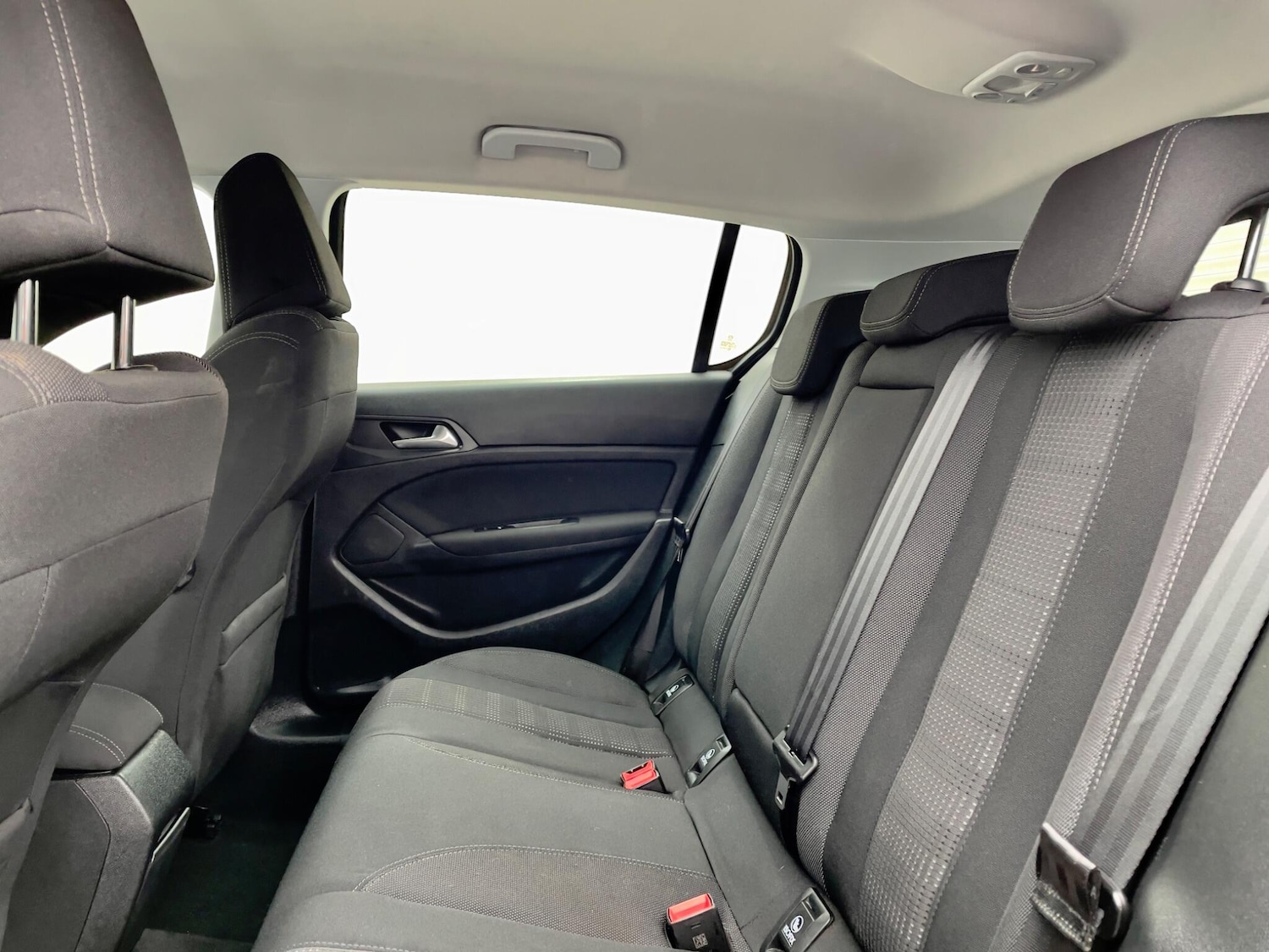 Used Peugeot 308 2017 for sale - 77455765: Photo 37