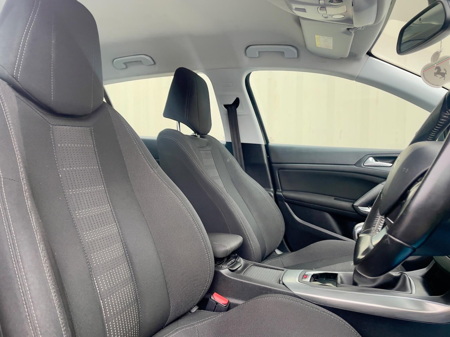 Used Peugeot 308 2017 for sale - 77455765: Photo 7