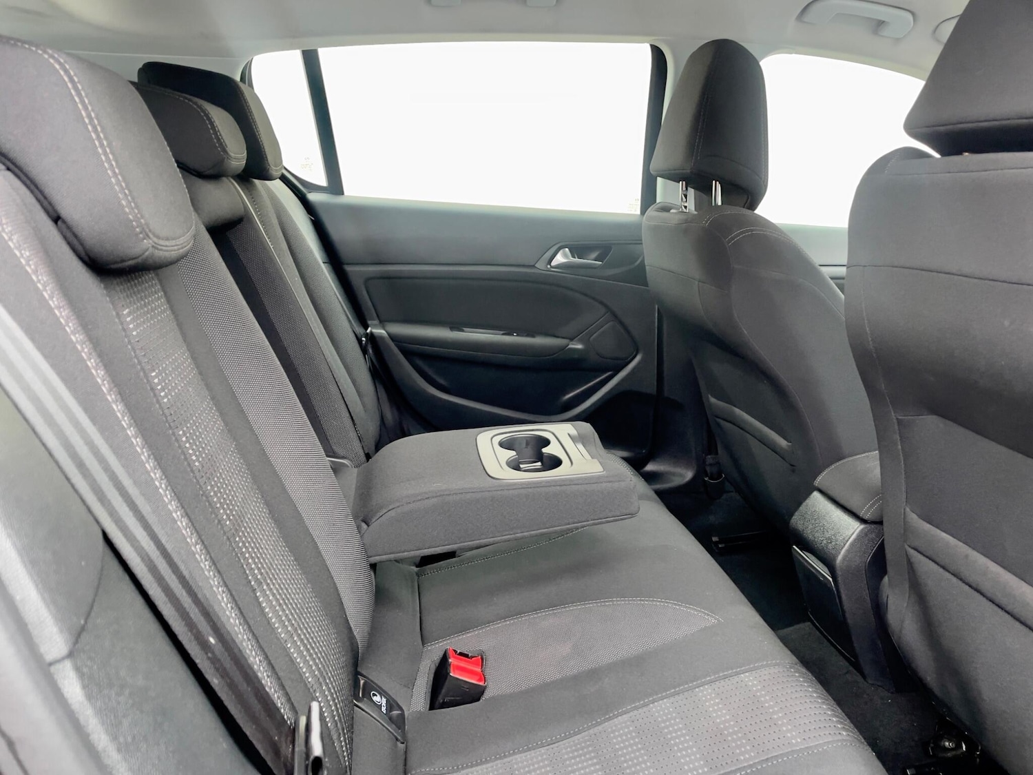 Used Peugeot 308 2017 for sale - 77455765: Photo 8