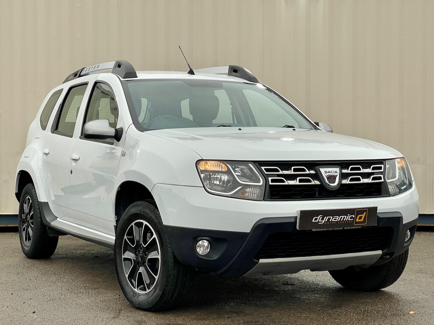 Used Dacia Duster 2016 for sale - 76728121: Photo 2