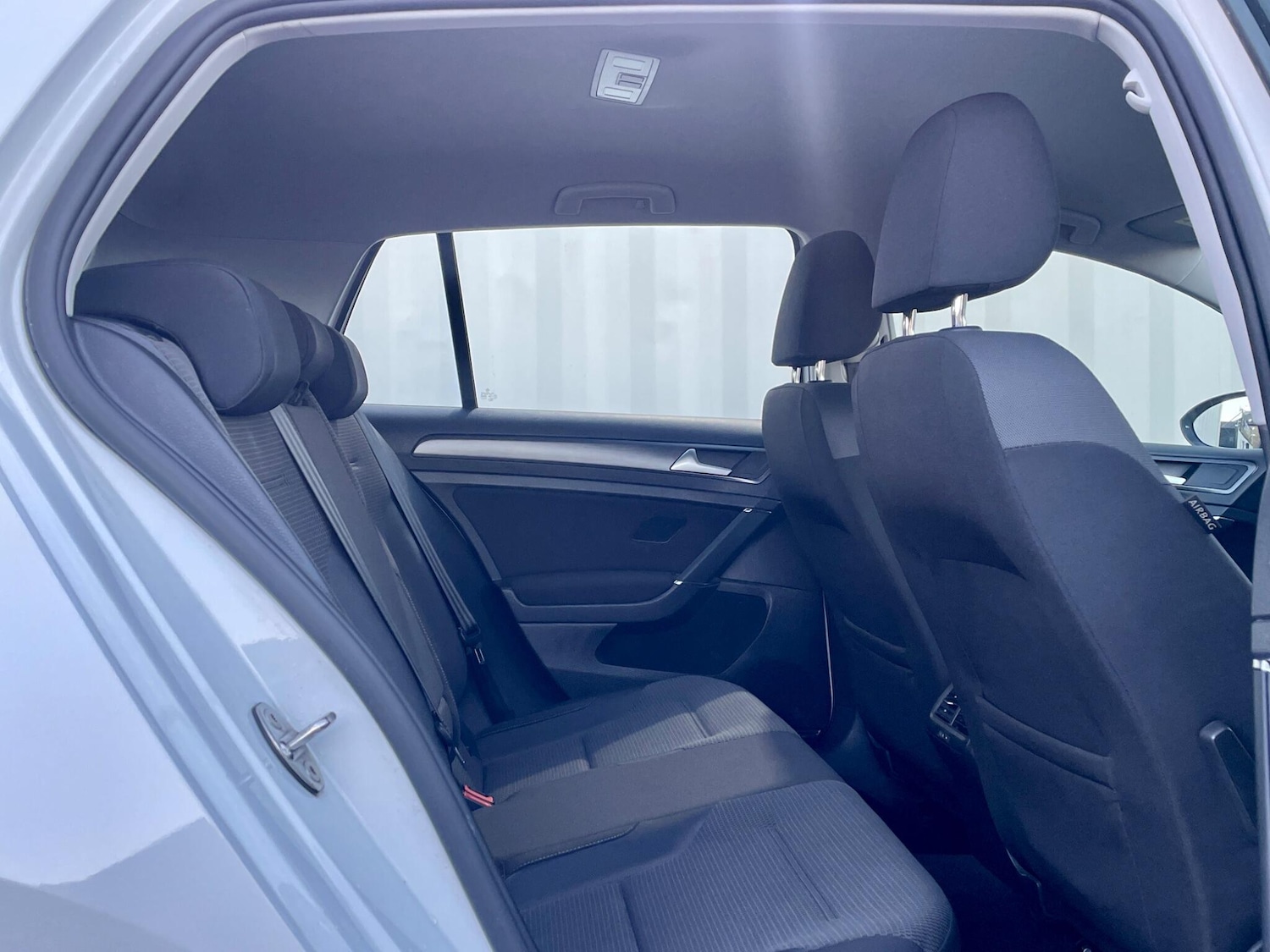 Used Volkswagen Golf 2017 for sale - 76659031: Photo 29