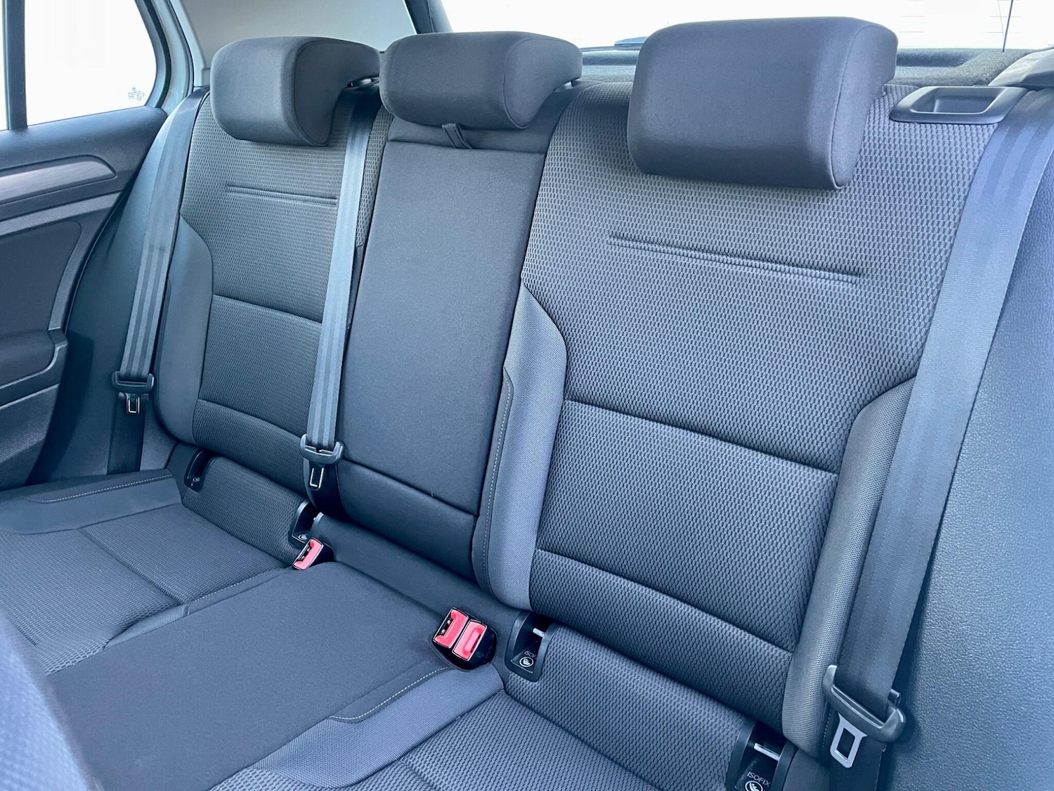 Used Volkswagen Golf 2017 for sale - 76659031: Photo 31