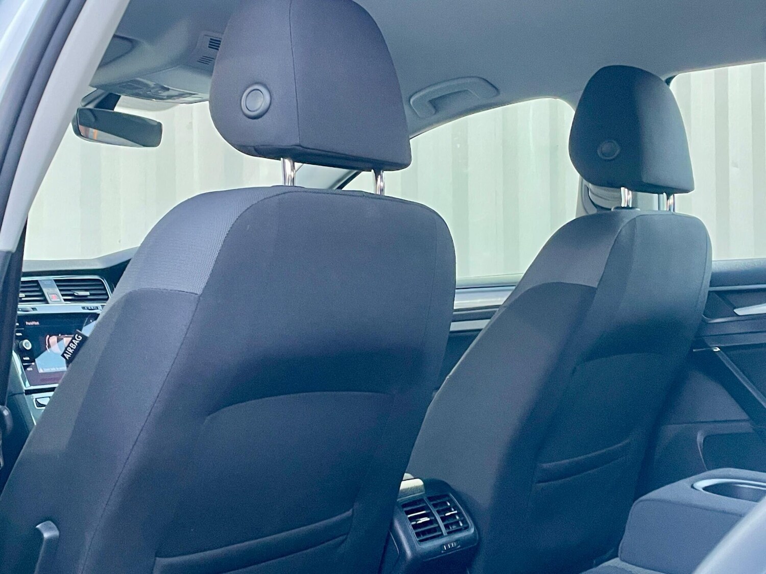 Used Volkswagen Golf 2017 for sale - 76659031: Photo 34