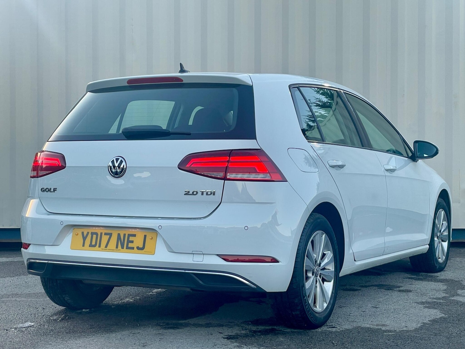 Used Volkswagen Golf 2017 for sale - 76659031: Photo 4