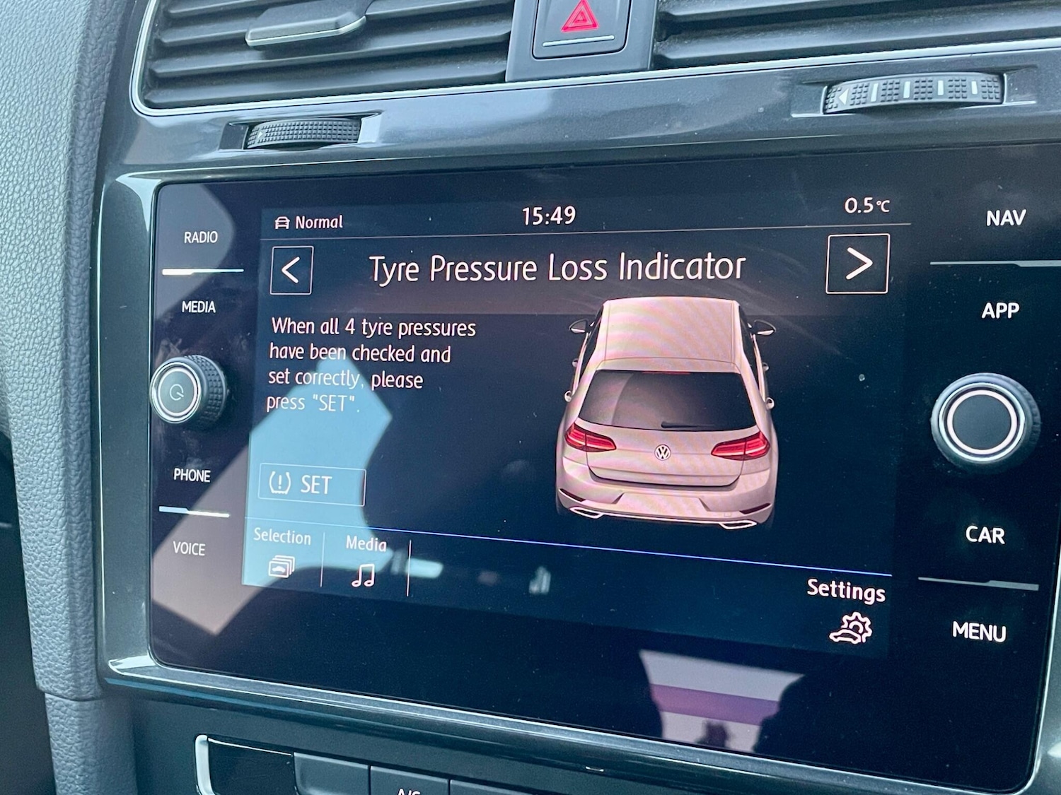 Used Volkswagen Golf 2017 for sale - 76659031: Photo 40