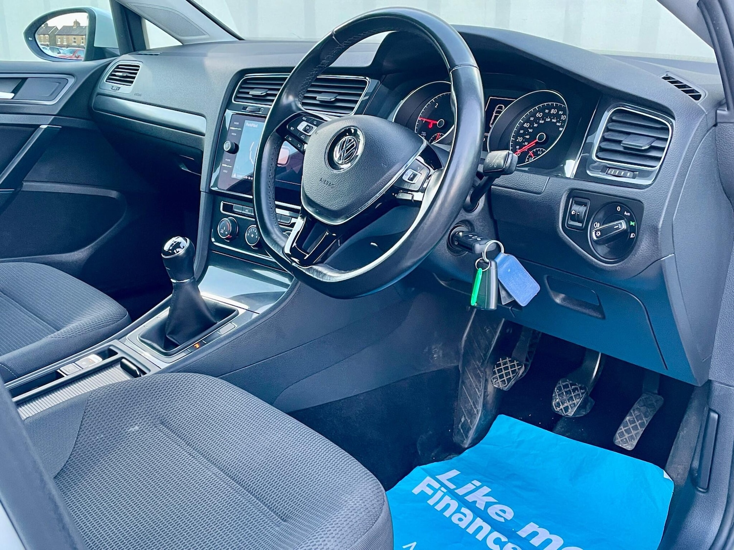 Used Volkswagen Golf 2017 for sale - 76659031: Photo 6